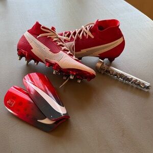 Nike Mercurial Superfly Soccer Cleats Metal Studs (extra longer studs) Women’s